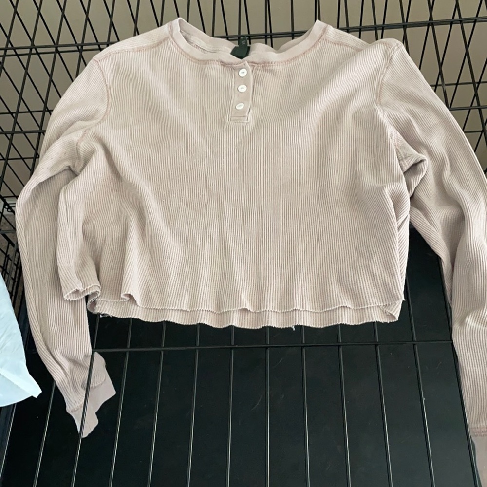 cropped shirt